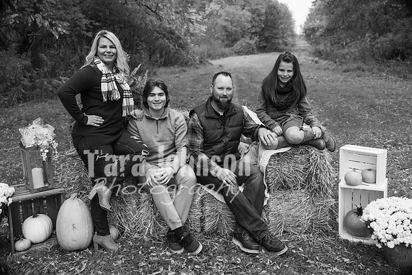 Laskowski Family - BW - TJP (30 of 107)