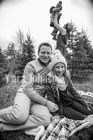 Eric & Rachelle Miras Family - BW - TJP (46 of 67)