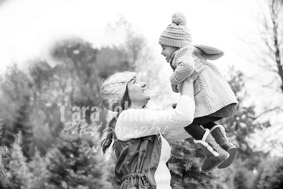 Eric & Rachelle Miras Family - BW - TJP (49 of 67)