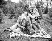 E. & R. Miras Family - BW