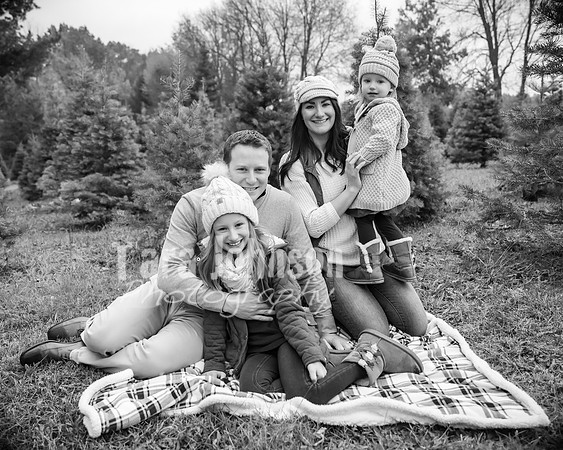 Eric & Rachelle Miras Family - BW - TJP (54 of 67)