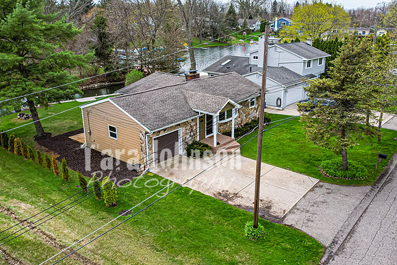 Homstead - 10365 Degrand (8 MB max) - TJP (2 of 61)