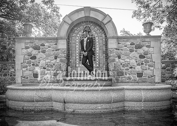 Gerrard McCoy @ Cranbrook Gardens - BW - TJP (49 of 127)