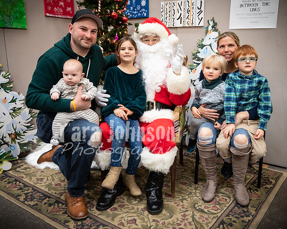 2019 MCP Christmas Families (8 of 41)