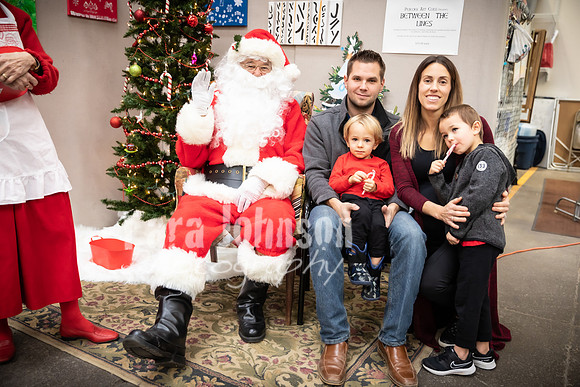 2019 MCP Christmas Families (26 of 41)