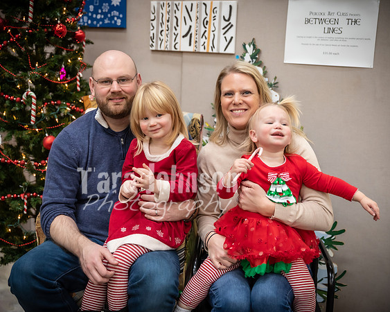 2019 MCP Christmas Families (28 of 41)