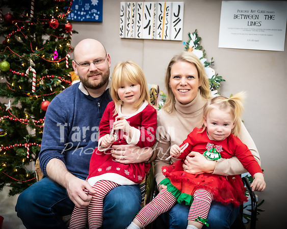 2019 MCP Christmas Families (29 of 41)