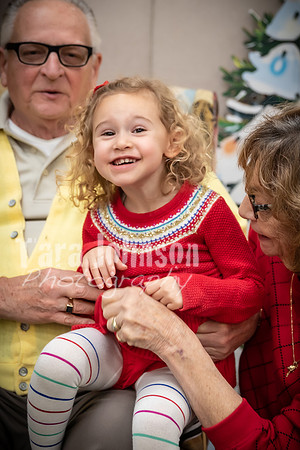 2019 MCP Christmas Families (36 of 41)