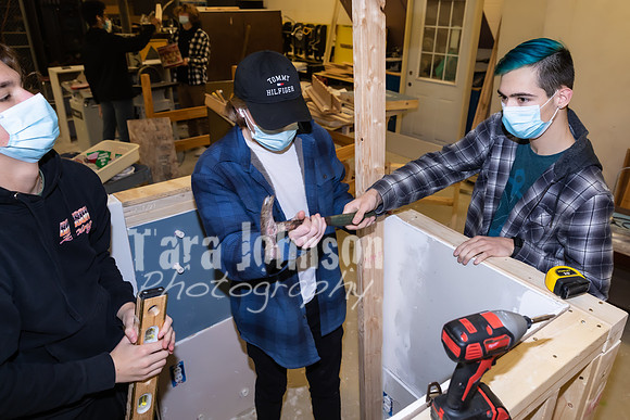 (web) 2022 Winter MHS - Coffee house & Ind. Arts 1-21  (4x6 @ 72 ppi & 10 MB max) - TJP (13 of 57)