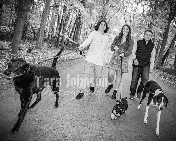 Green Family - BW - TJP (4 of 50)