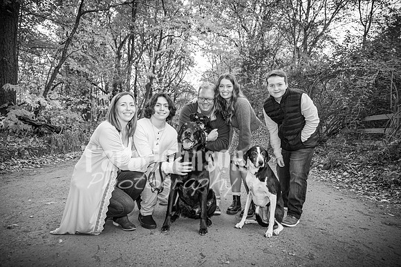 Green Family - BW - TJP (2 of 50)