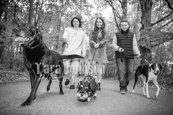 Green Family - BW - TJP (12 of 50)