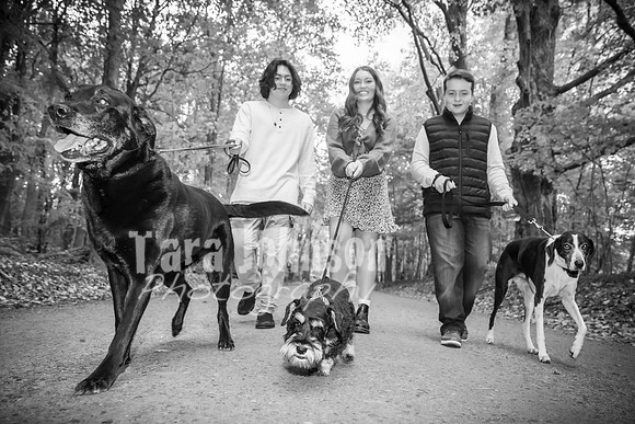 Green Family - BW - TJP (13 of 50)