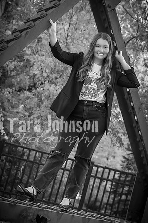 Katie Green (Fall) - BW - TJP (30 of 52)