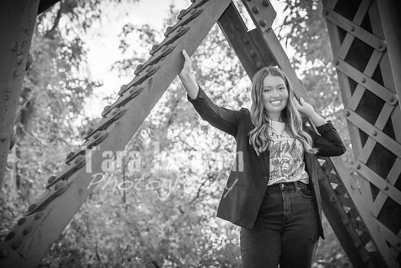 Katie Green (Fall) - BW - TJP (33 of 52)