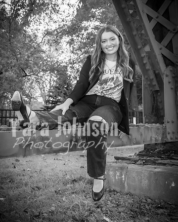 Katie Green (Fall) - BW - TJP (36 of 52)