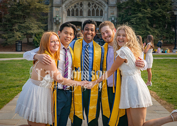 [tht] W24 Senior Grad Photos-78