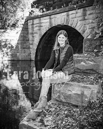 Maddie Pelto - BW - TJP (29 of 59)