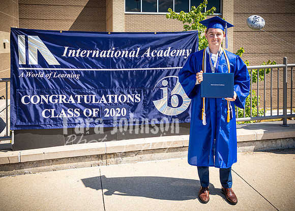 2020 IA Graduation - IB Sign - TJP (115 of 156)