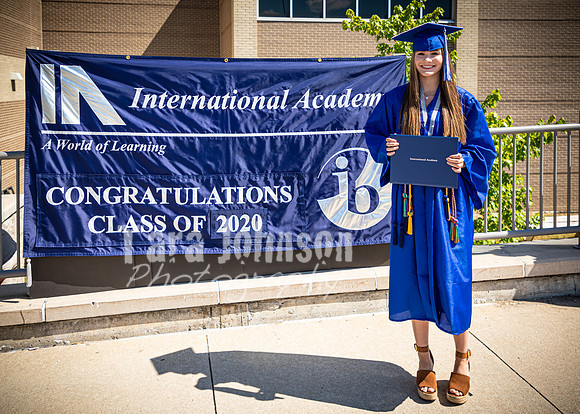 2020 IA Graduation - IB Sign - TJP (111 of 156)