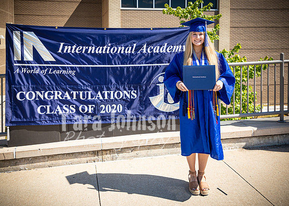 2020 IA Graduation - IB Sign - TJP (109 of 156)