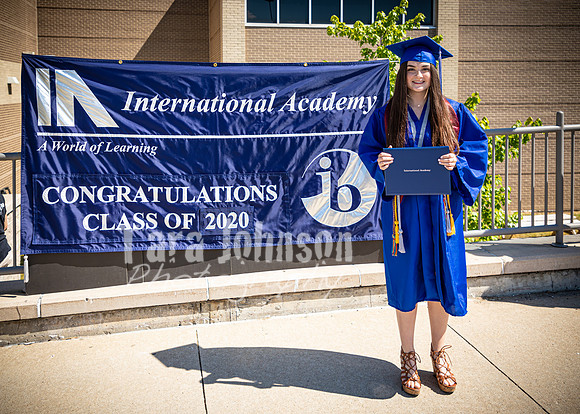 2020 IA Graduation - IB Sign - TJP (107 of 156)