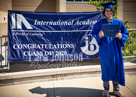2020 IA Graduation - IB Sign - TJP (87 of 156)