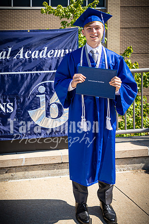 2020 IA Graduation - IB Sign - TJP (76 of 156)