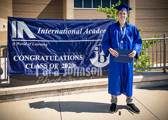 2020 IA Graduation - IB Sign - TJP (69 of 156)