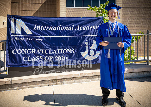 2020 IA Graduation - IB Sign - TJP (65 of 156)