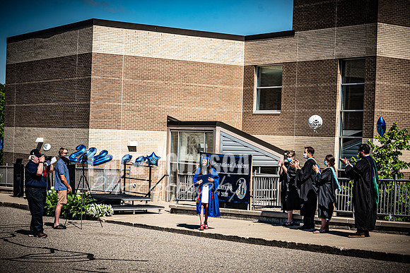 2020 IA Graduation - Vehicles- TJP (3 of 60)