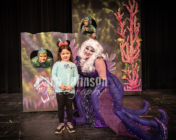 22 LHS Theatre - Mermaid Meet & Greet - TJP (2 of 77)