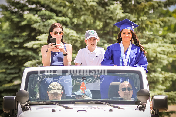 20 LHS Graduation - Family - TJP (2 of 18)