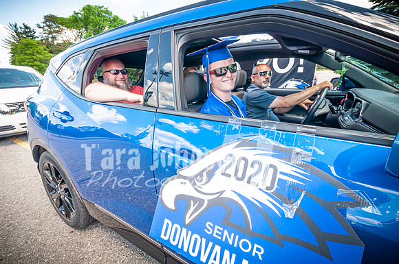 20 LHS Graduation - Family - TJP (332 of 502)