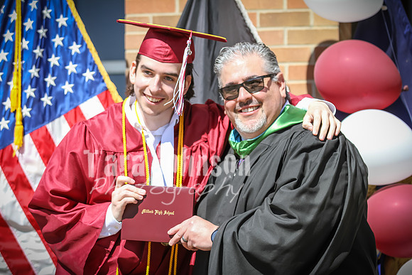20 MHS Graduation - Family - TJP (7 of 47)
