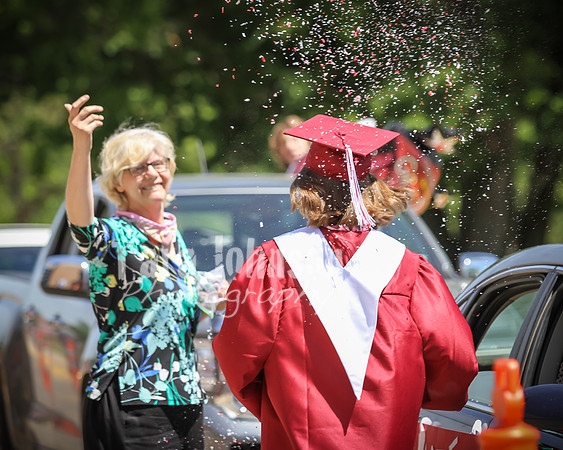 20 MHS Graduation - Family - TJP (22 of 47)