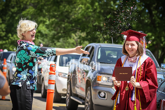 20 MHS Graduation - Family - TJP (24 of 47)