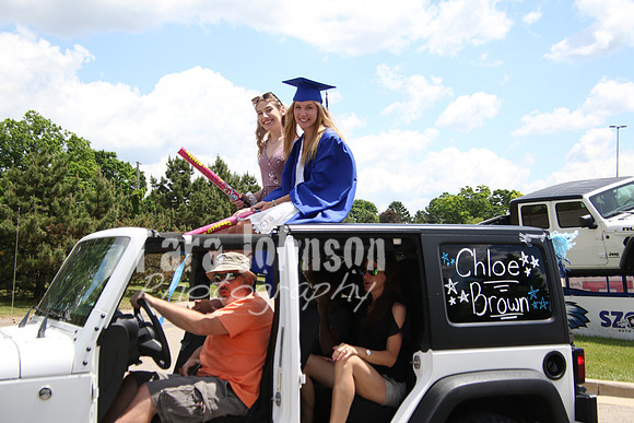 17A Chloe Brown wide on Jeep