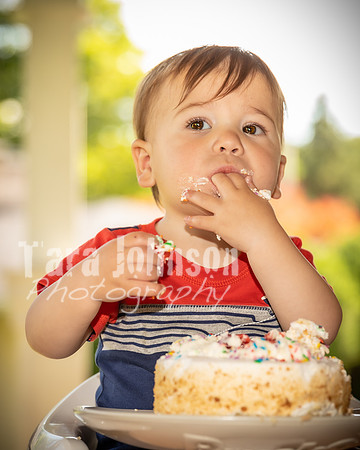 Jon Sculthorpe's Cake Smash - TJP (43 of 140)