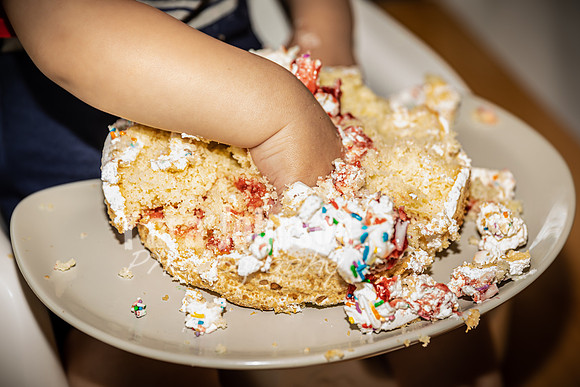 Jon Sculthorpe's Cake Smash - TJP (50 of 140)