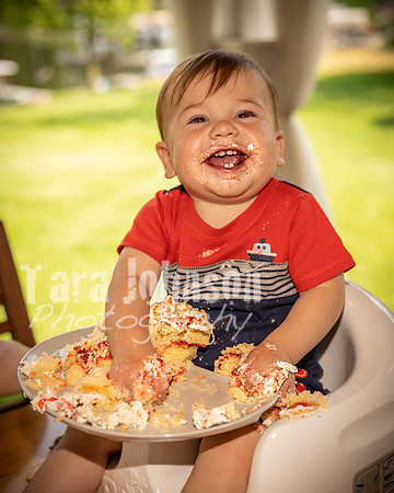 Jon Sculthorpe's Cake Smash - TJP (57 of 140)