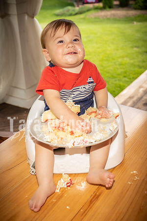 Jon Sculthorpe's Cake Smash - TJP (78 of 140)