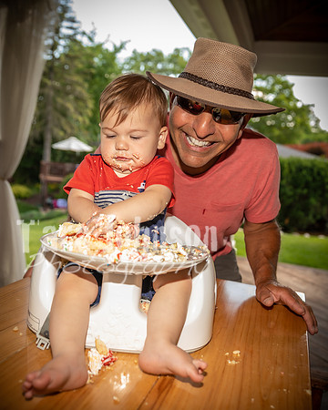 Jon Sculthorpe's Cake Smash - TJP (89 of 140)