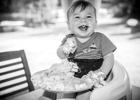 J. Sculthorpe's Cake Smash - BW