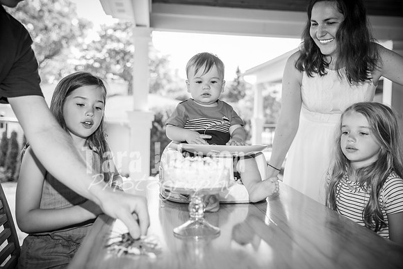 Jon Sculthorpe's Cake Smash - BW - TJP (39 of 141)