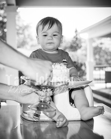 Jon Sculthorpe's Cake Smash - BW - TJP (40 of 141)