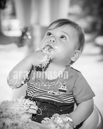 Jon Sculthorpe's Cake Smash - BW - TJP (55 of 141)