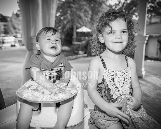 Jon Sculthorpe's Cake Smash - BW - TJP (83 of 141)