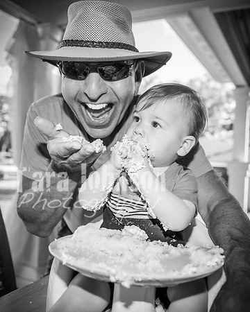Jon Sculthorpe's Cake Smash - BW - TJP (91 of 141)