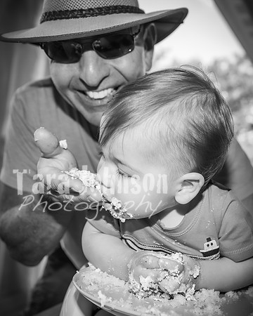 Jon Sculthorpe's Cake Smash - BW - TJP (92 of 141)